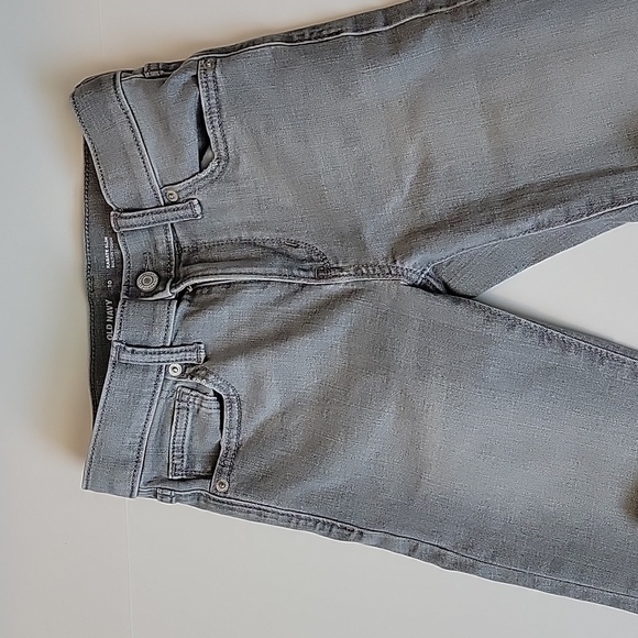 Old Navy, Karate 360° Stretch Slim Jeans for Boys, Size 10 - Picture 2 of 3
